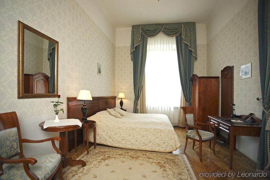 Ostoya Palace Hotel 크라쿠프 객실 사진