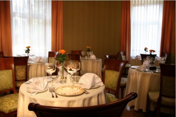 Ostoya Palace Hotel 크라쿠프 레스토랑 사진